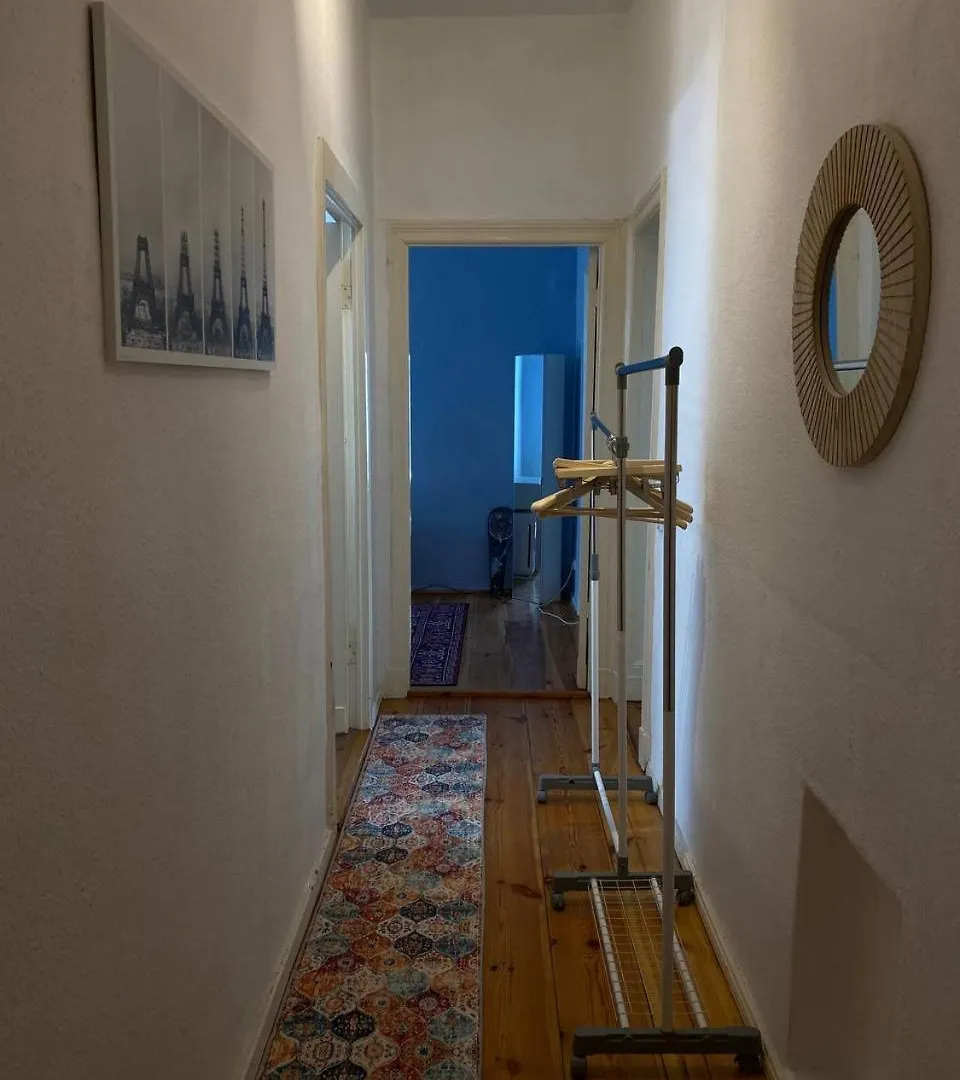 ברלין Stylish 2-Room Apartment With Balcony Next To East Side Gallery 0*,  גרמניה